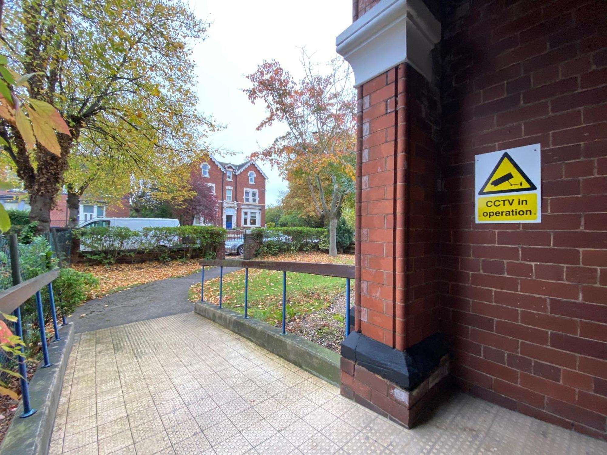 Spacious Victorian Studio Flat Doncaster Exterior foto